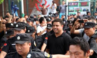 校园外星人 校园外星人